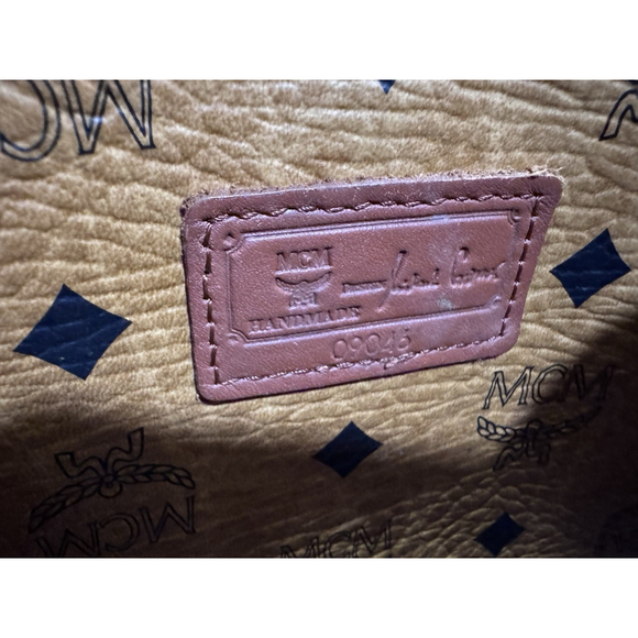 MCM Visetos Tote/ Crossbody - Picture 16 of 16